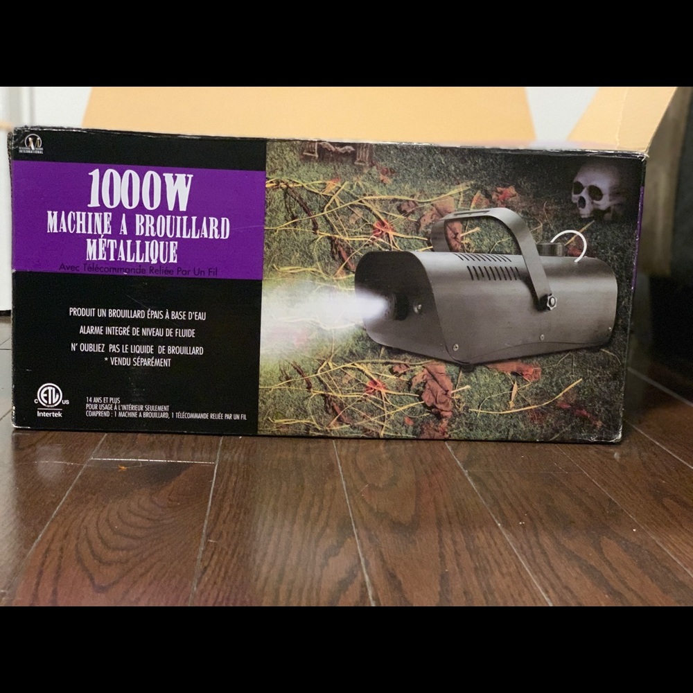 1000 W fog machine w/ liquid